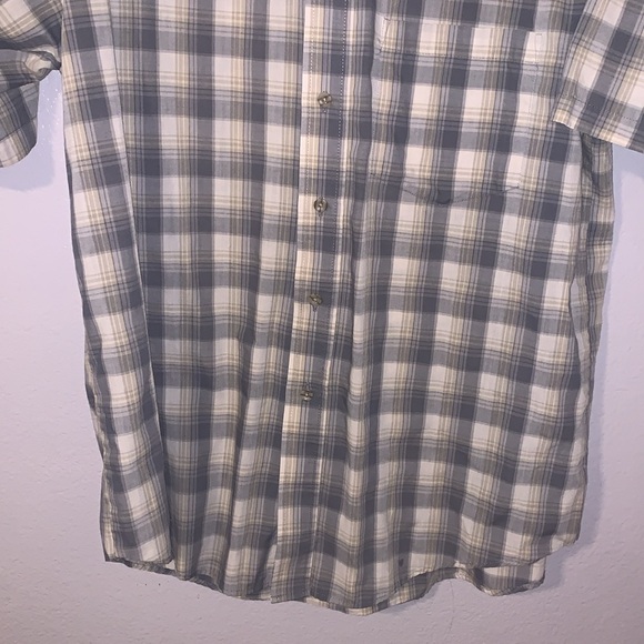 Weekends Only Outdoor Beige Gray Plaid Short Sleeve Button Down Shirt - Picture 3 of 6